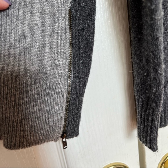 J. Crew Womens Sweater Merino Wool Blend Warmspun Colorblock Sz S A9046 - Picture 6 of 7